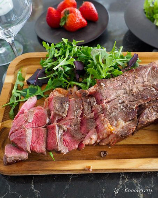 【ソムリエ考案！湯煎するだけの】アルゼンチン産プレミアム肩ロースステーキ